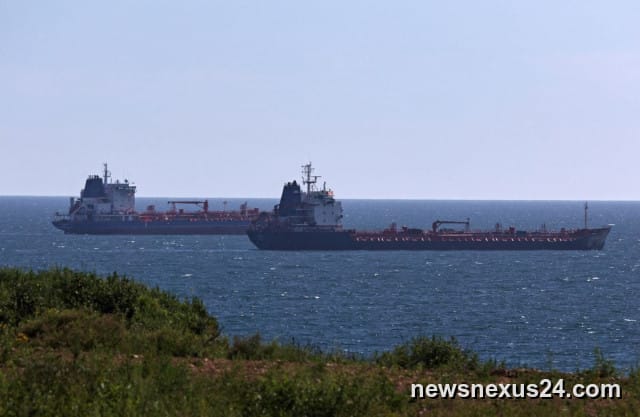 Iranian Oil Tankers Exit Hormuz Blockade as Pakistan-Backed Talks Near