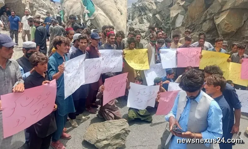 PPP Protest Blocks KKH Over Disputed Gilgit-Baltistan Result