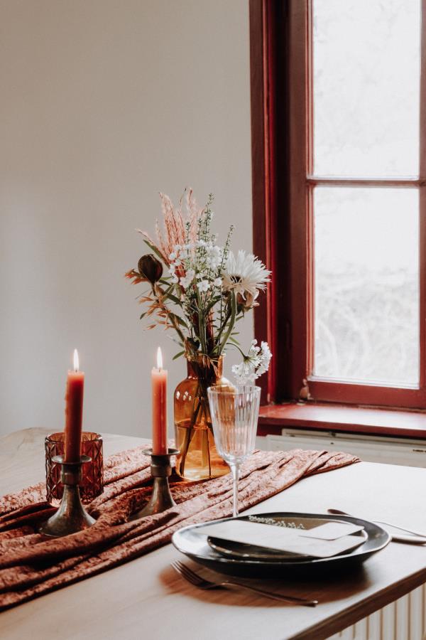 decoratie: Sunfield Academy  ●  bloemen: Floak  ●  stationary: Made for Moments