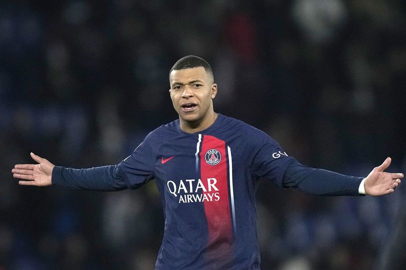 info main bola Mohamed Salah Harus Keluar, Kylian Mbappe Baru Bisa Masuk