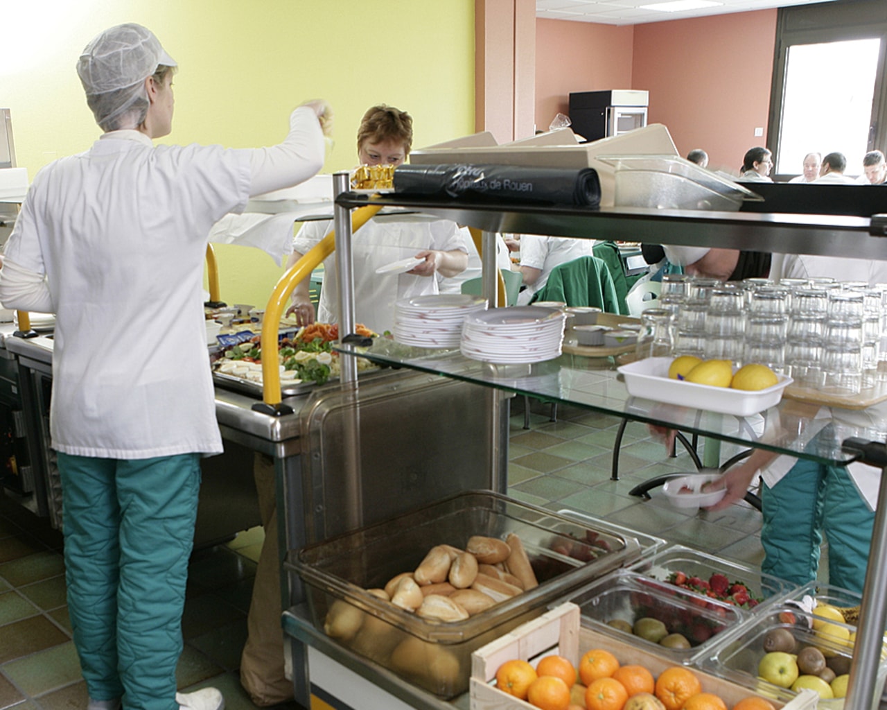 Le Gouvernement présente la stratégie nationale pour l'alimentation, la nutrition et le climat avec l'idée d'avoir un impact sur le long terme sur la santé des Français, notamment les maladies chroniques et l'obésité. (Chassenet/BSIP)