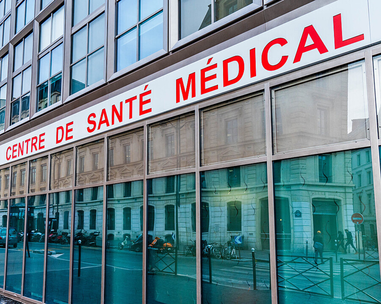 Deux accords doivent permettre de valoriser les missions des centres et maisons de santé du réseau France santé. (Voisin/Phanie)