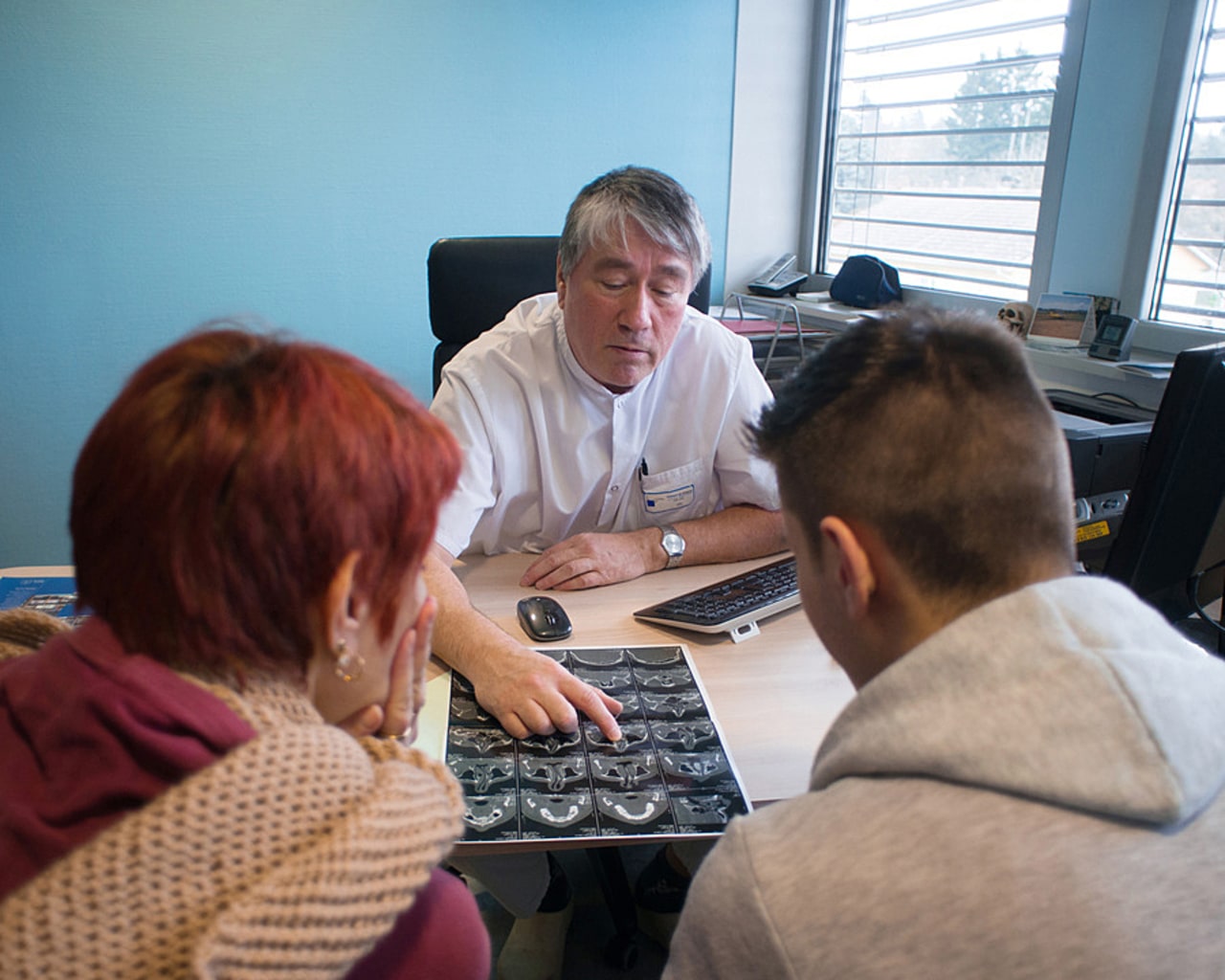 La relation médecin-patient peut se fragiliser mais ce n'est pas définitif. Elle peut être reconstruite, selon les professionnels intervenus aux débats de l'ordre. (Aubert/BSIP)