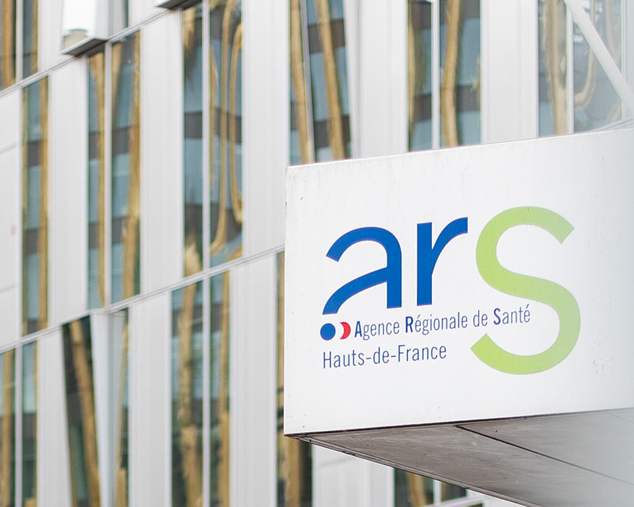 Pour rompre avec l'éloignement des ARS, le rapport du Sénat propose de relocaliser le pilotage de la santé au niveau départemental. (Lucie Morel/Hospimedia)