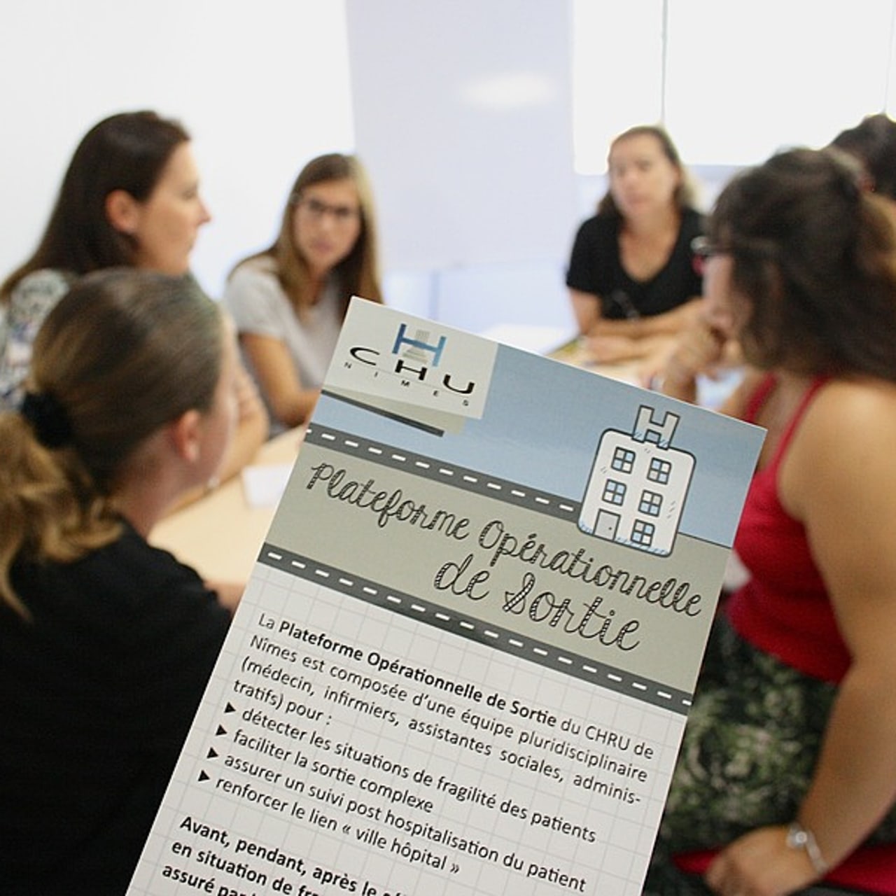 La plateforme a ouvert en mars 2014 : une équipe de six personnes est dédiée à la prise en charge des sorties complexes et au renforcement des liens entre la ville et l'hôpital.