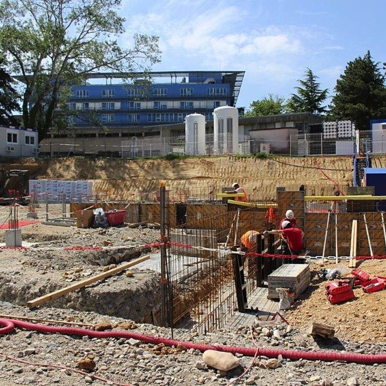 Le nouveau bâtiment du CH Valence jouxtera le bâtiment administratif. 