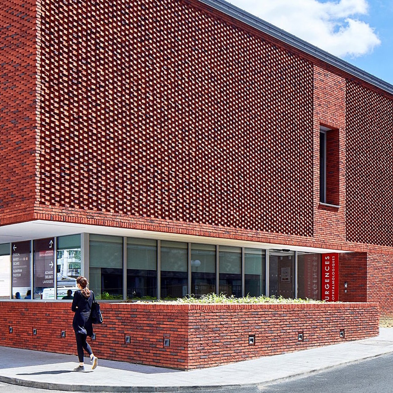 L'Ophtalmopôle de Paris.