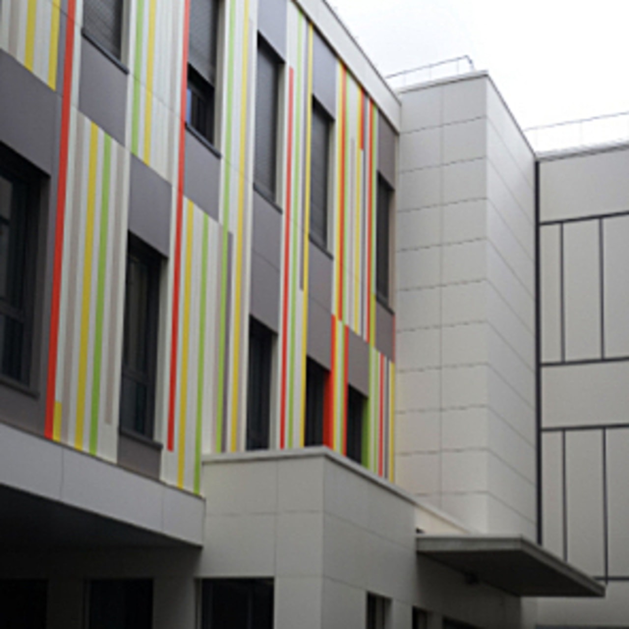 Le nouveau bâtiment de néonatologie du CHU de Tours a officiellement été inauguré le 23 avril.