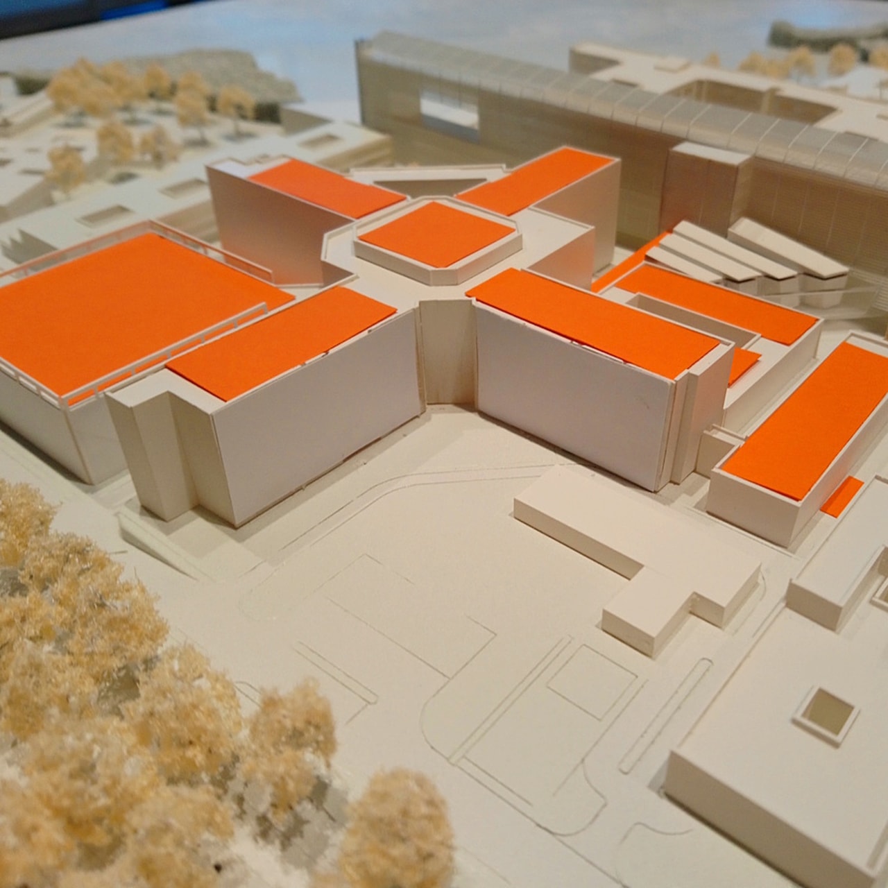 Le bâtiment Fontenoy (en orange) sera raccordée au nouveau CHU.