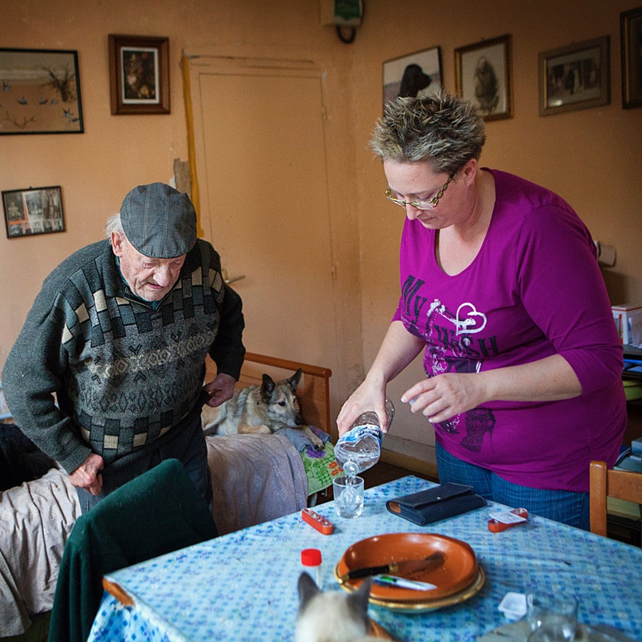 Le collectif alerte sur l'épuisement des auxiliaires de vie après la crise sanitaire et sur le manque de reconnaissance de leur implication.