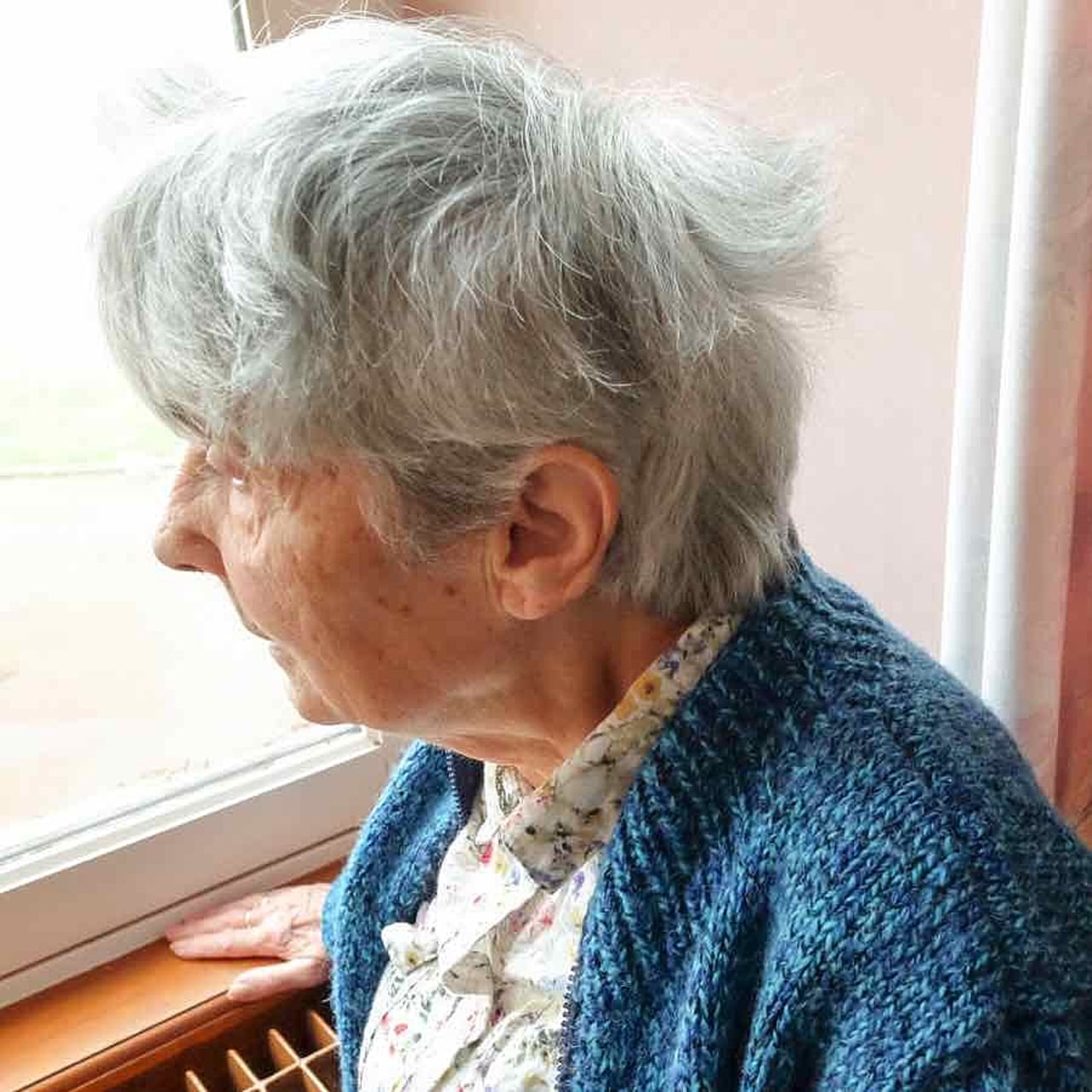 Le dernier rapport des Petits Frères des pauvres retient dix principaux enseignements de l'impact de la crise sanitaire sur les âgés.