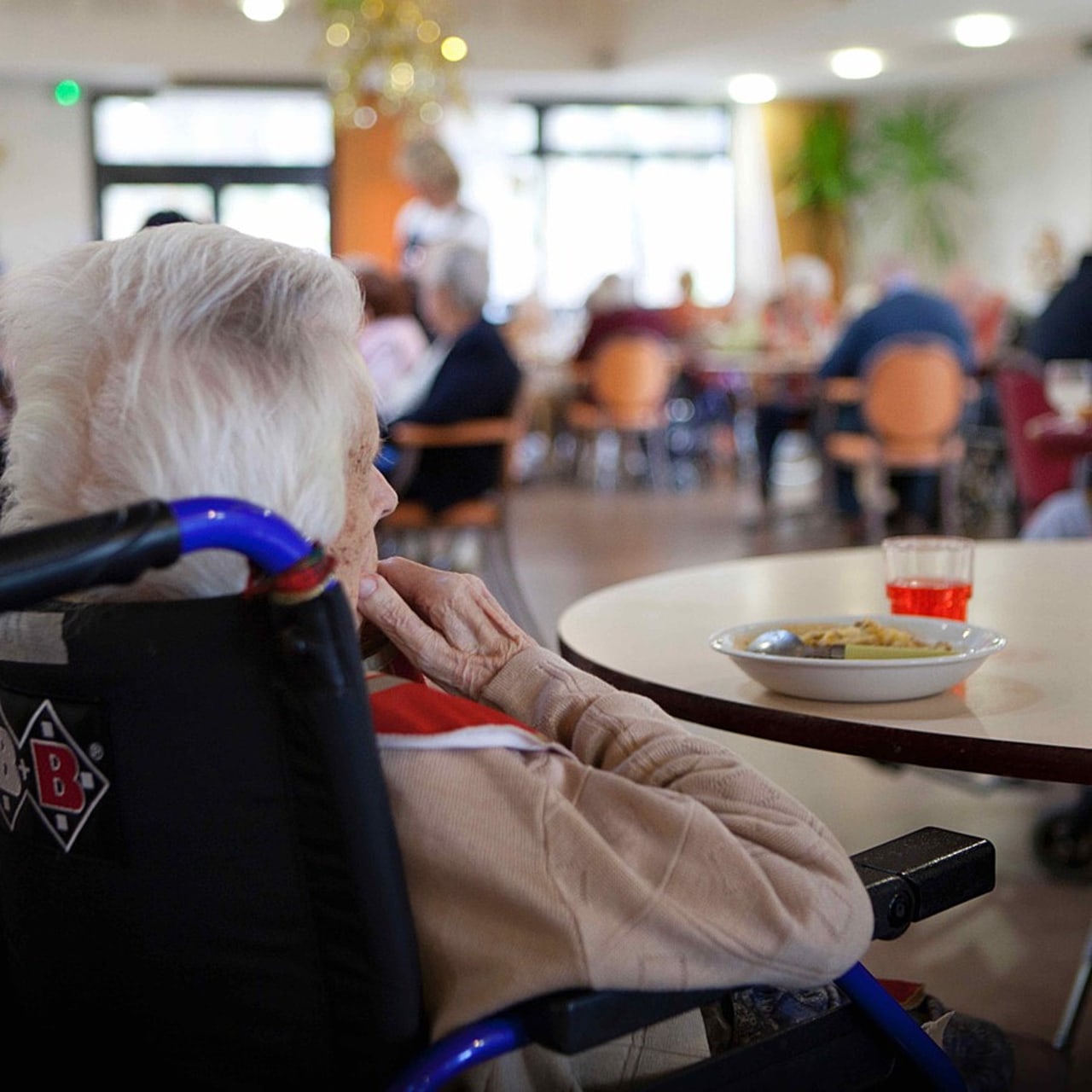 Mcoor lance un appel aux médecins coordonnateurs et autorités sanitaires pour encourager la vaccination et le respect de tous les gestes barrières en Ehpad sans exception.