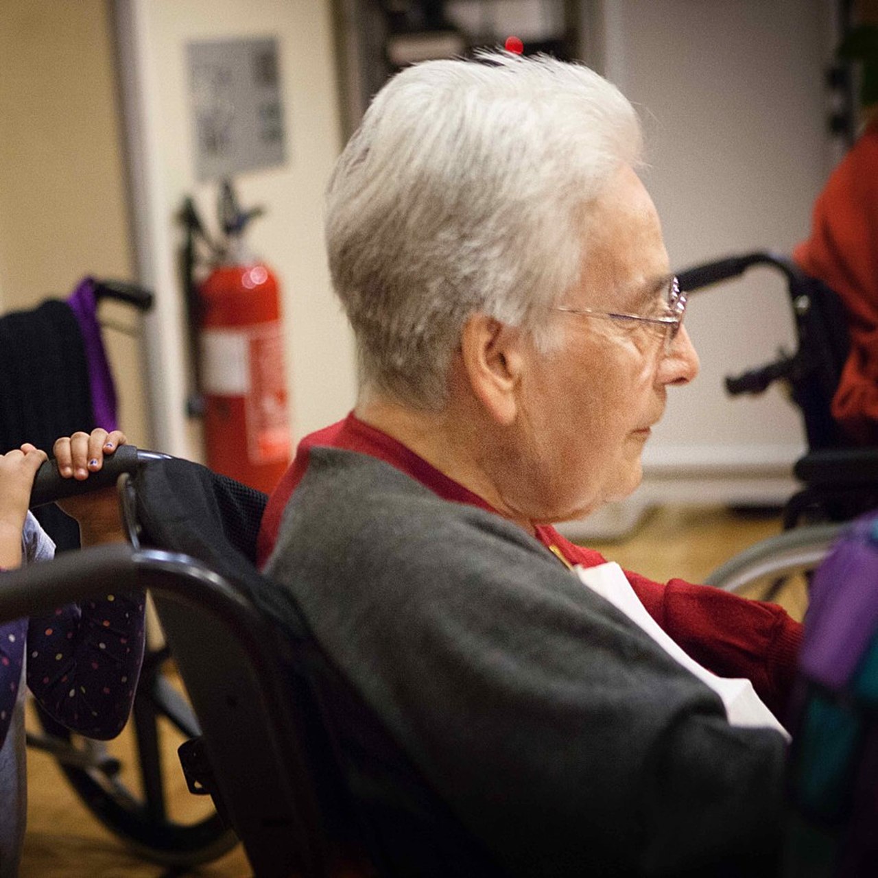 Les participants à la concertation revendiquent une vraie place sociale pour les âgés via des initiatives intergénérationnelles. 