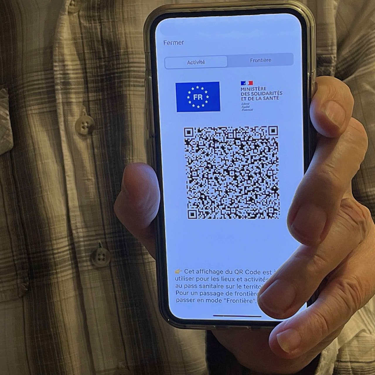 Le variant Omicron pousse le Gouvernement à transformer le pass sanitaire en pass vaccinal.
