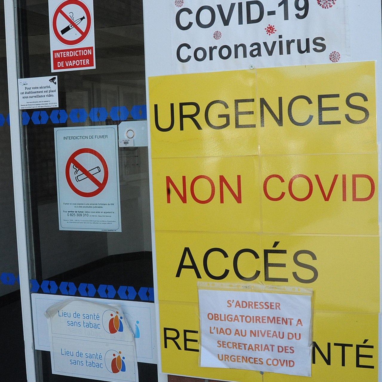 En dix recommandations et 53 mesures, le rapport destiné aux professionnels de santé en cas de nouvelle urgence sanitaire préconise de développer une stratégie de communication, moderniser et sanctuariser les différents formats et contenus et instaurer une relation de confiance.