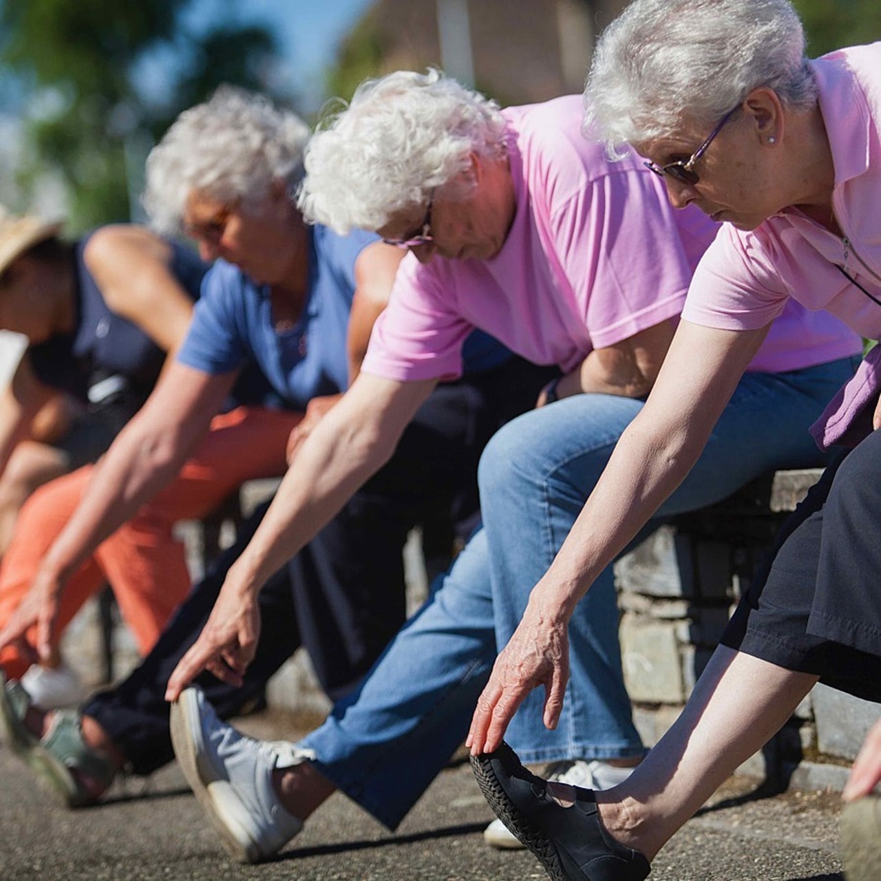 L'activité physique adaptée peut augmenter le risque de chutes pour certains résidents d'Ehpad.
