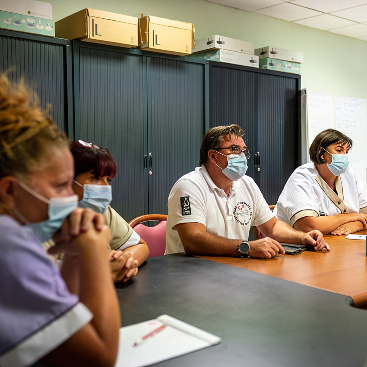 En groupes pluriassociatifs, la formation des représentants des usagers permet de dépasser les histoires individuelles pour défendre le collectif dans les instances de santé. 