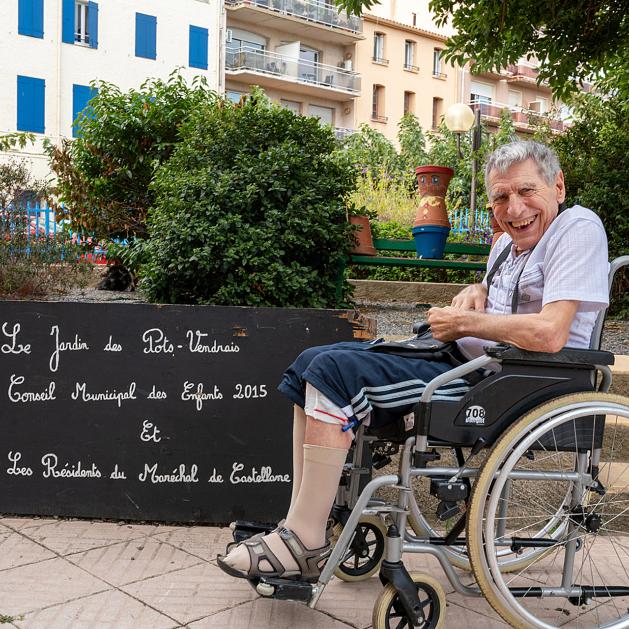 Les personnes âgées ou handicapées peuvent apporter leur pierre à l'animation des territoires.
