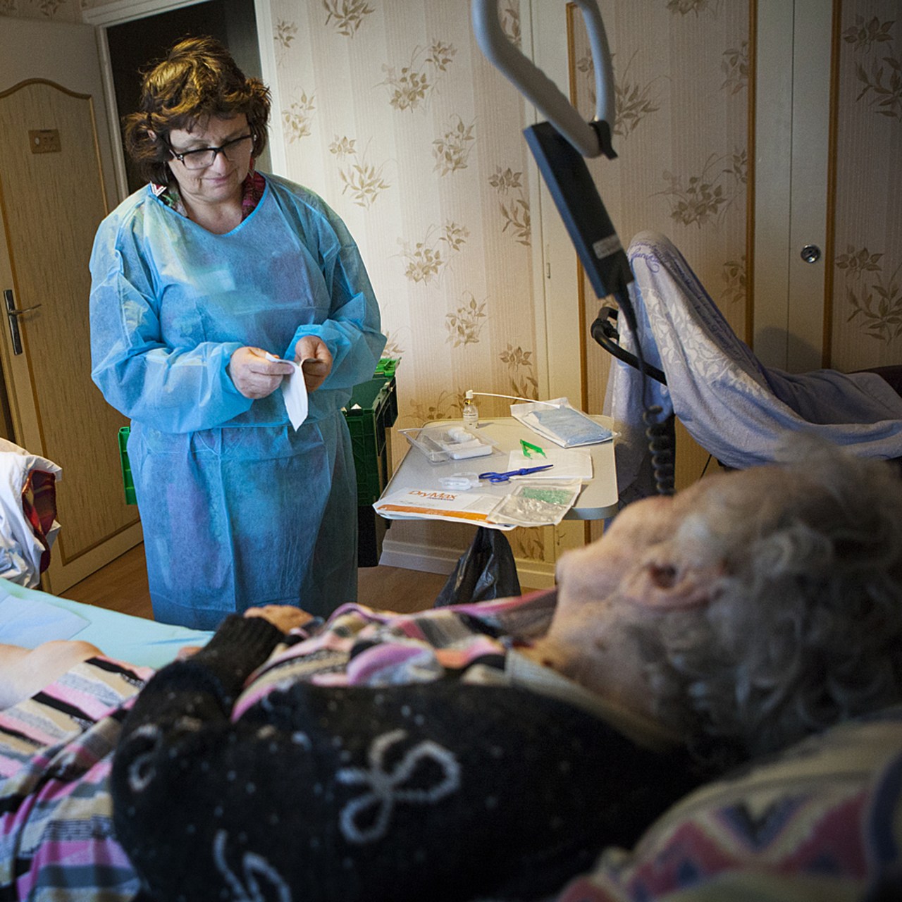 Soutenue par le Gouvernement, l'HAD semble être davantage prise en compte par les ARS mais le recours à l'HAD par les hôpitaux et surtout par les établissements médico-sociaux n'est pas encore acquis. (Amélie Benoist/Image point FR/BSIP)