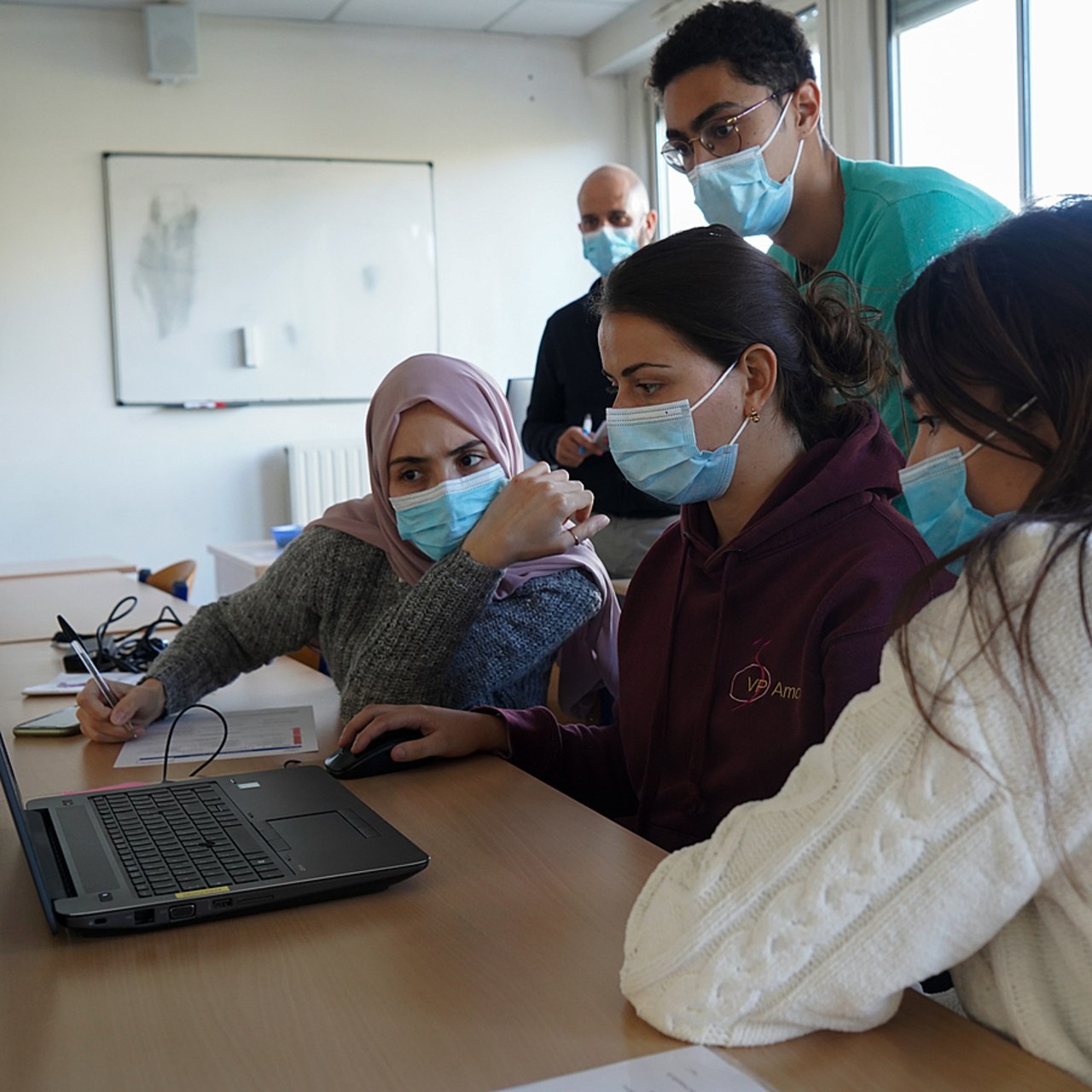 La formation sur la médecine et santé environnementales est encore rare dans les facultés de médecine, malgré les attentes fortes des étudiants sur ces notions. (Tremelet/Image Point FR/BSIP)
