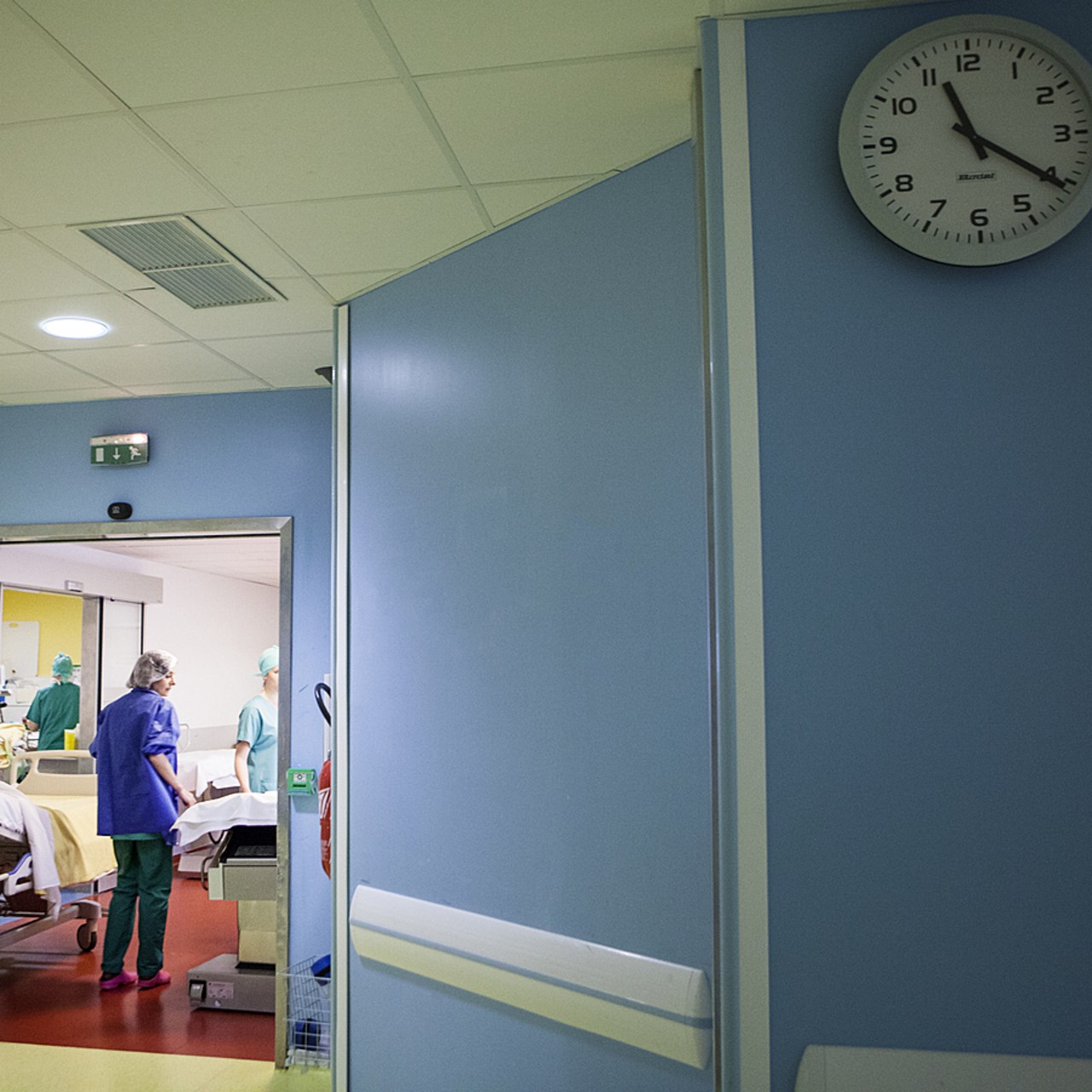 Un décret paru ce 7 février révise le contrôle du respect du temps de travail des étudiants de 3e cycle et les sanctions aux établissements. (Amélie Benoist/Image point FR/BSIP)