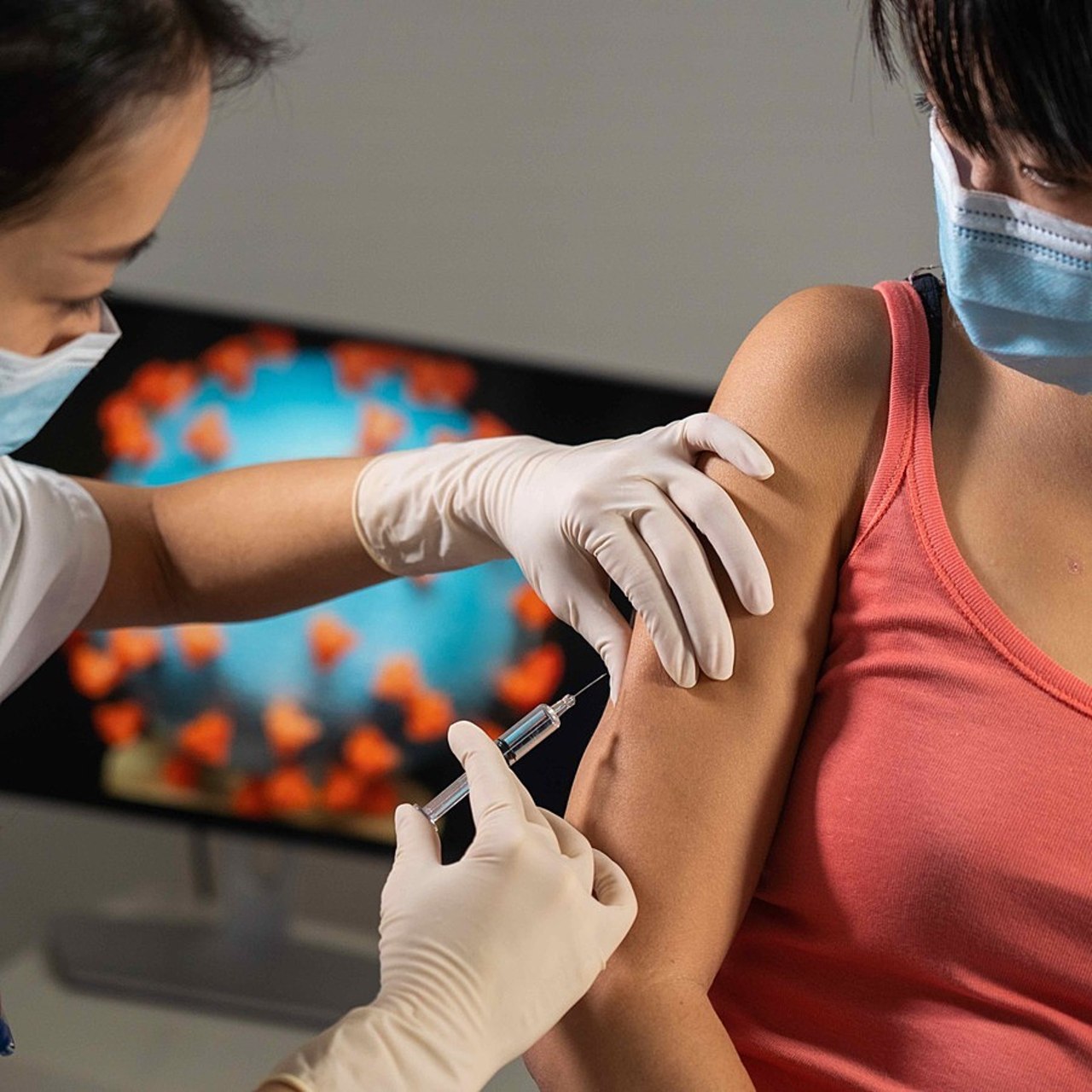 La HAS redéfinit la stratégie vaccinale des professionnels des secteurs sanitaire et médico-social. (Collanges/Image Point FR/BSIP)