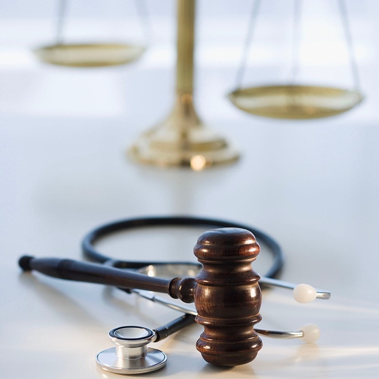 Chaque mois, l'équipe d'Hospimedia Réponse expert apporte son éclairage juridique sur un sujet. (Tetra/BSIP)