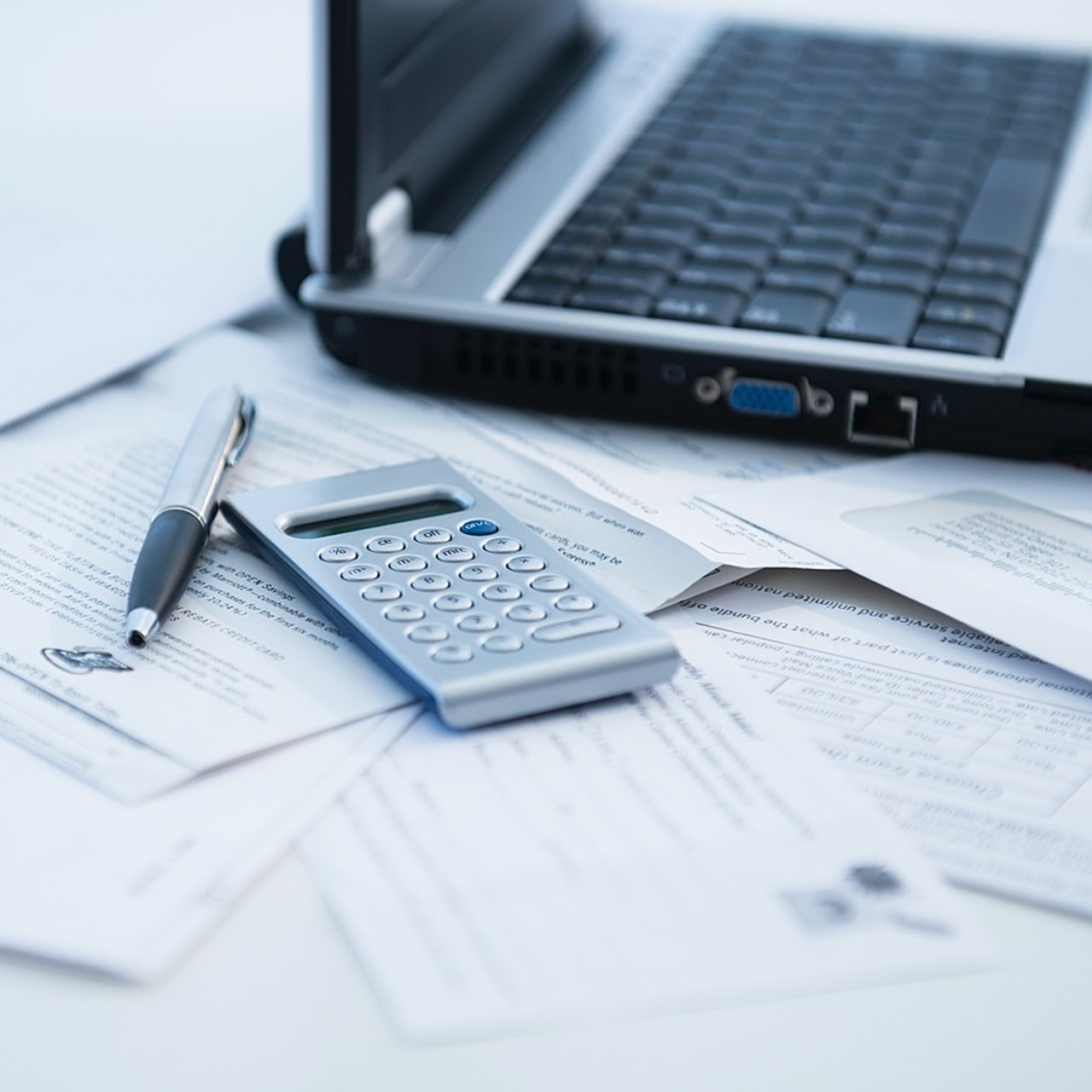 Quelque 1 200 factures frauduleuses auraient été émises par cinq structures, avec un impact pour les caisses de l'État estimé à 1,5 M€. (Jamie Grill/BSIP)