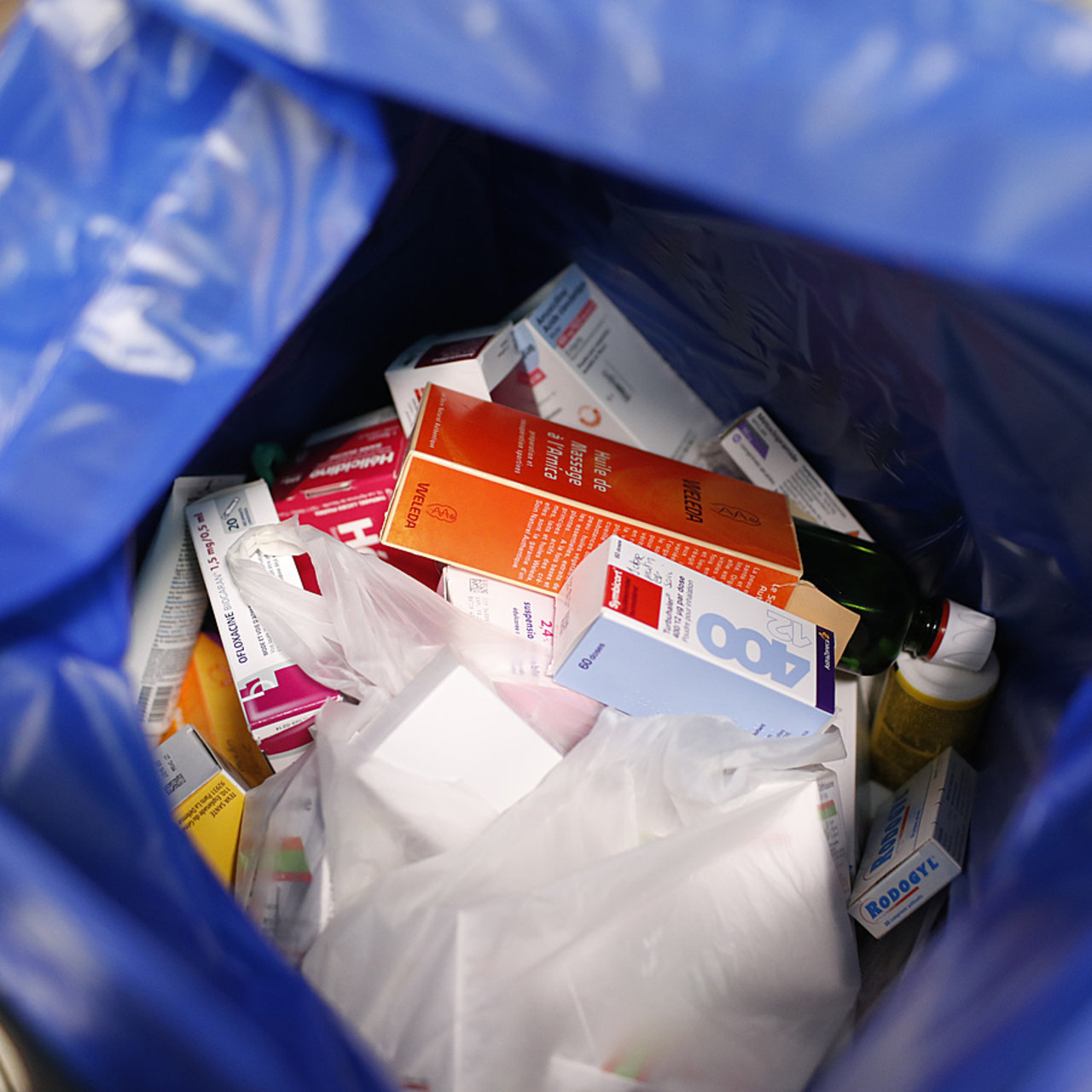 La distribution et les médicaments non utilisés représentent deux enjeux majeurs. (Godong/BSIP)