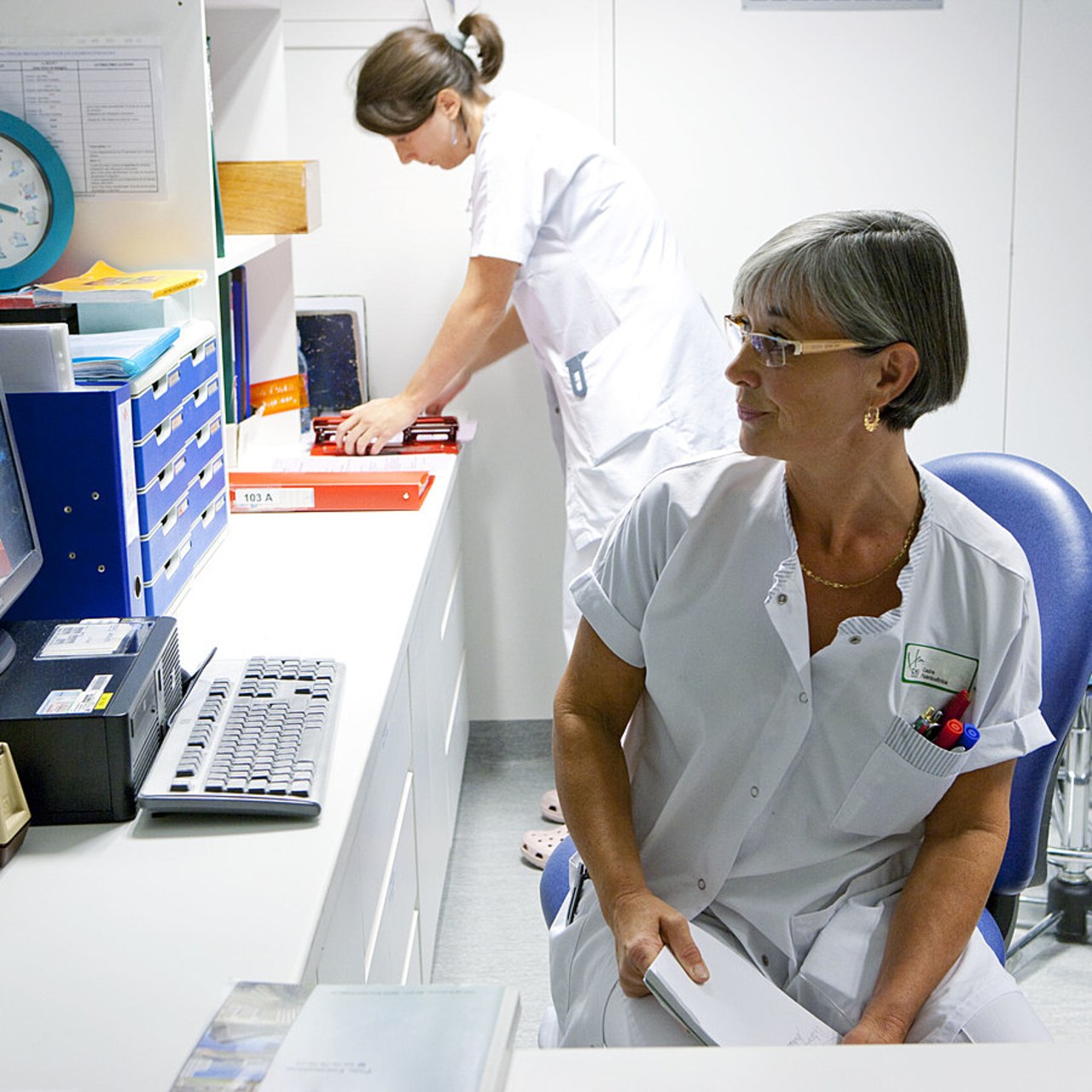 Cadres de santé et directeurs des soins appartiennent à la même ligne managériale, mais n'en ont pas toujours conscience dans leurs échanges quotidiens. (Bruno/Image Point FR/BSIP)