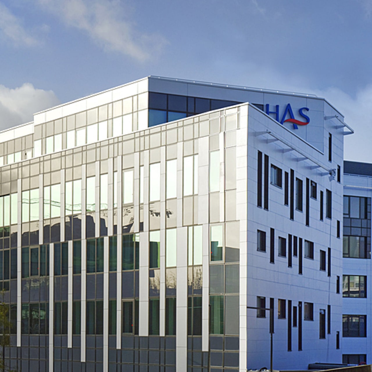 Le renforcement sur la thématique numérique en santé est un élément marquant du référentiel ajusté de la certification qualité pour 2024. (HAS)