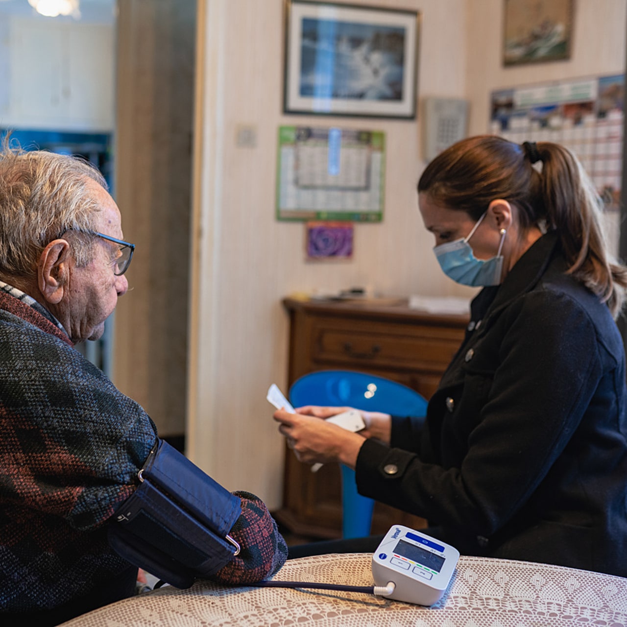 Les fédérations sont unanimes sur ce point. Les difficultés ne sont pas une raison de revenir sur la réforme des services autonomie à domicile. (Morcillo/BSIP)