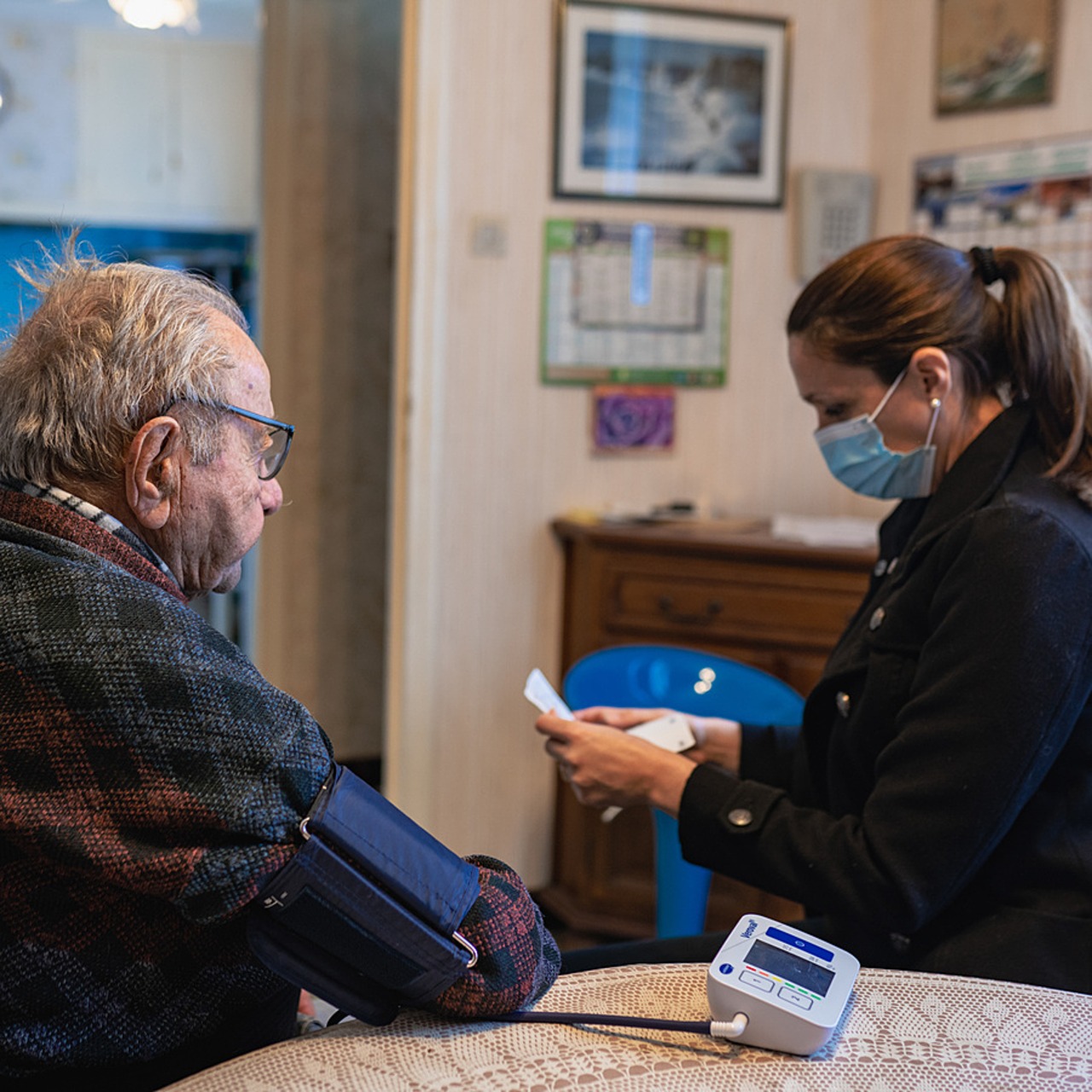France Travail met à l'honneur les professionnels du soin et de l'accompagnement pendant une semaine. (Morcillo/BSIP)