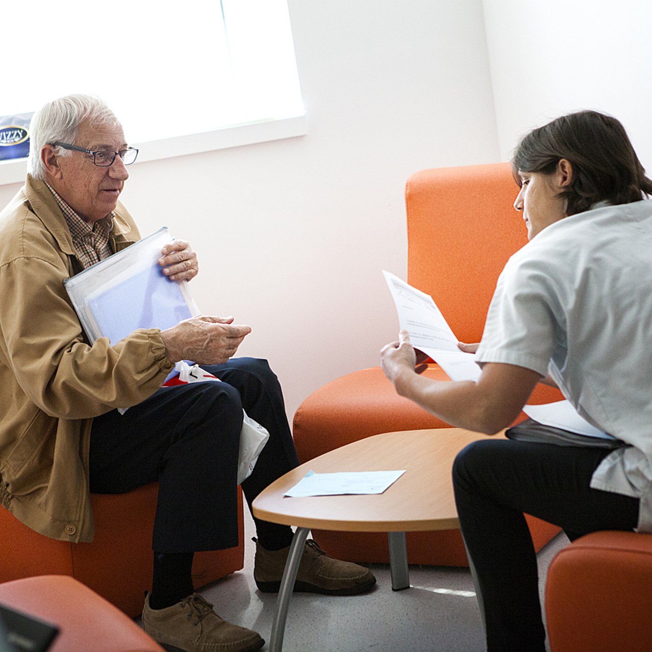 70% des IPA au sein d'Unicancer ont obtenu un diplôme universitaire, par exemple dans le domaine des soins palliatifs ou de la douleur. (Amélie Benoist/Image Point FR/BSIP)