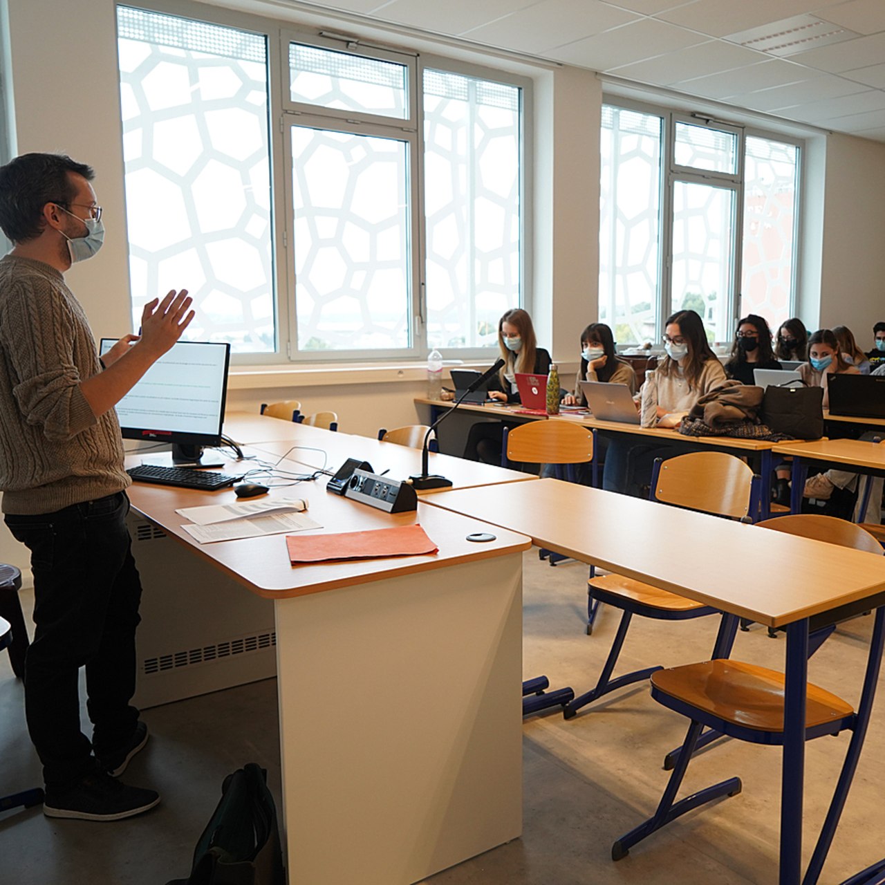 L'Igas préconise une meilleure prise en compte des mesures d'impact des formations et de l'avis des bénéficiaires. (Tremelet/Image Point FR/BSIP)