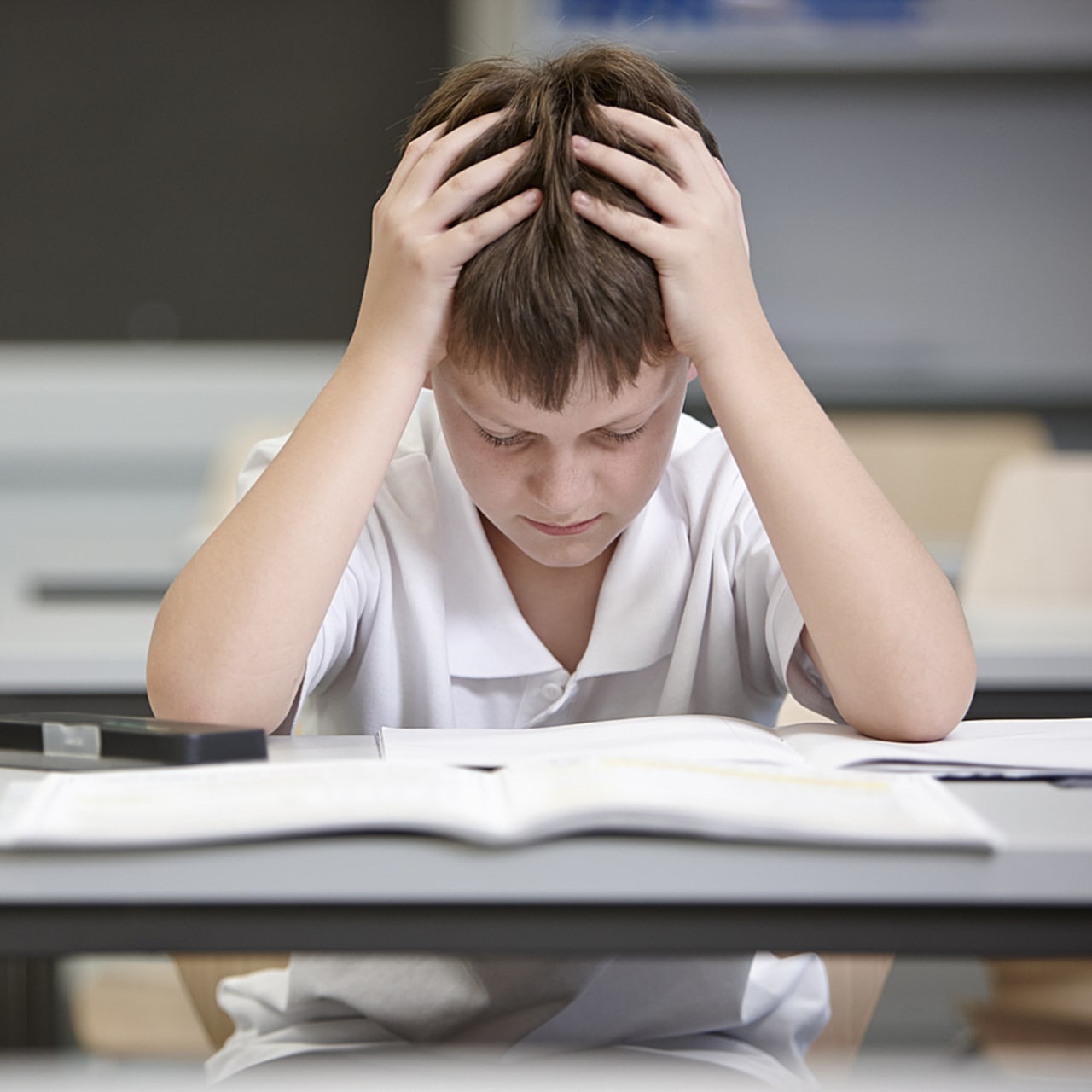 Quand l'apprentissage de la lecture est entravé, c'est toute la scolarité qui est mise à mal. (Cultura/Image source/BSIP)