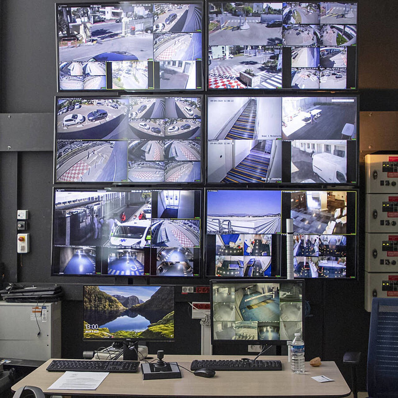 Couplée à l'intelligence artificielle, l'utilisation des caméras peut permettre d'assurer plus facilement la sécurité des usagers et des professionnels dans l'établissement avec un gain de temps et d'efficacité.