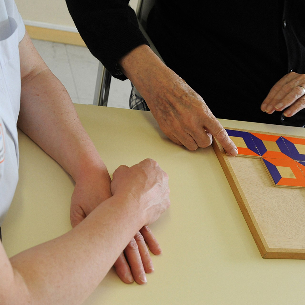 Le décret d'application de la loi Rist précise le nouveau rôle des ergothérapeutes. (Pascal Bachelet/BSIP)