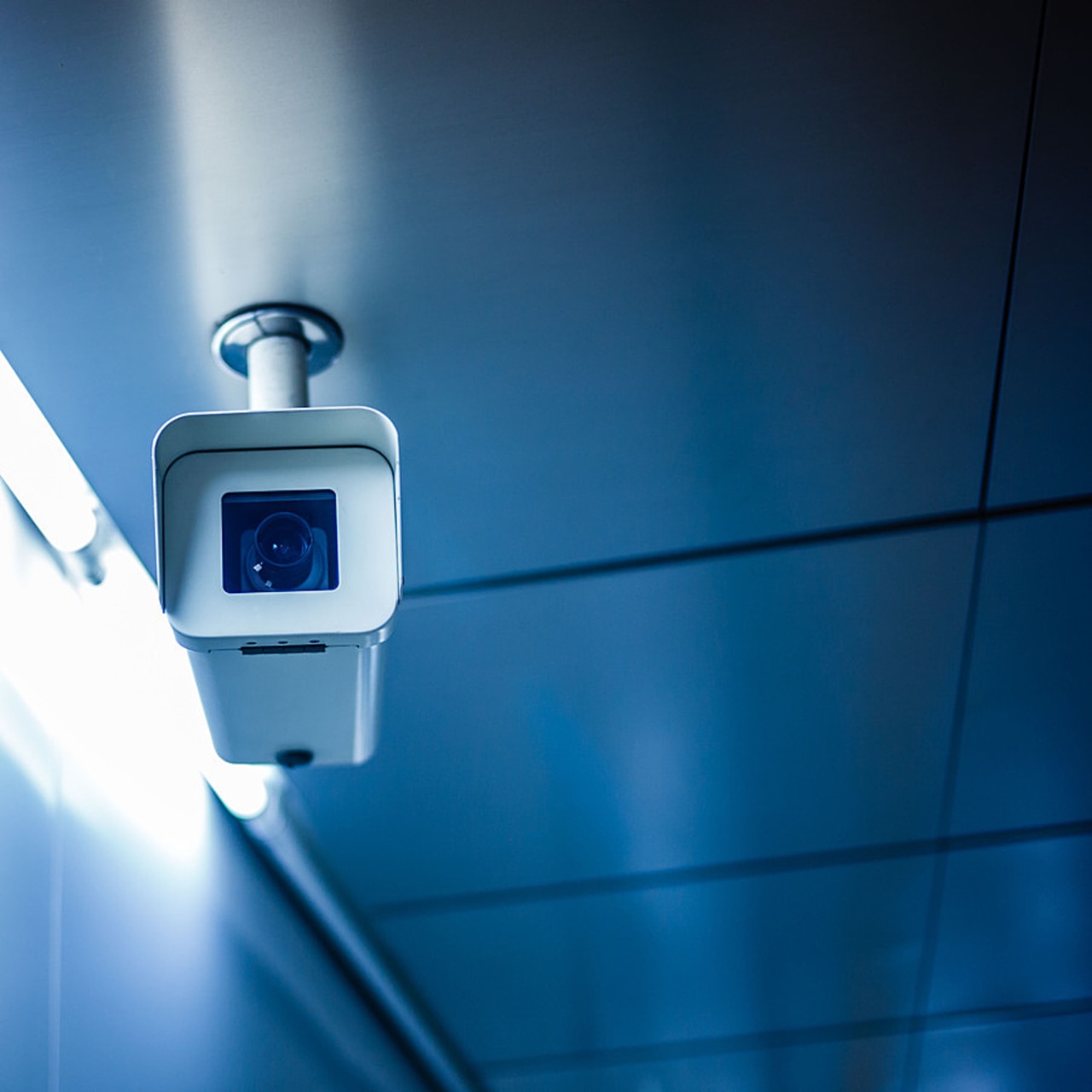 Le développement de l'enregistrement audiovisuel, tel une boîte noire, au bloc opératoire devra prendre en considération l'ensemble des parties concernées. (Voisin/Phanie)