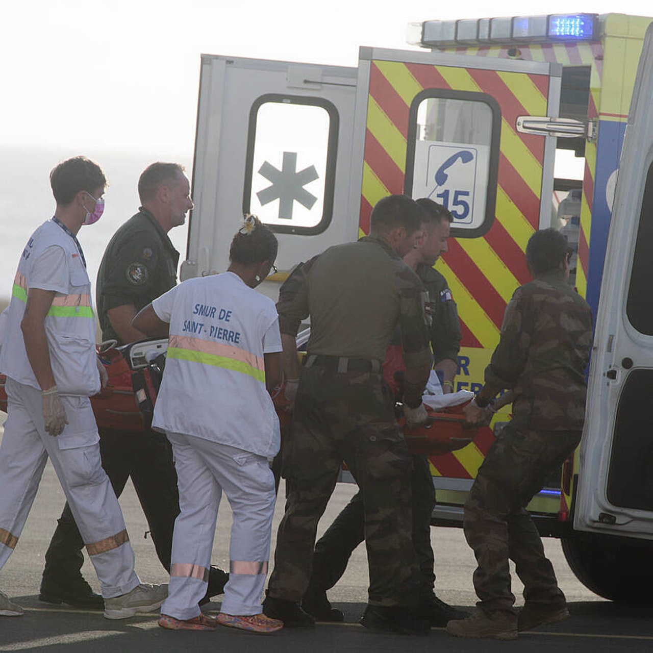 Le 18 décembre en milieu de journée, 57 patients dialysés avaient été transférés de Mayotte vers La Réunion.  (Valérie Koch/Sipa)
