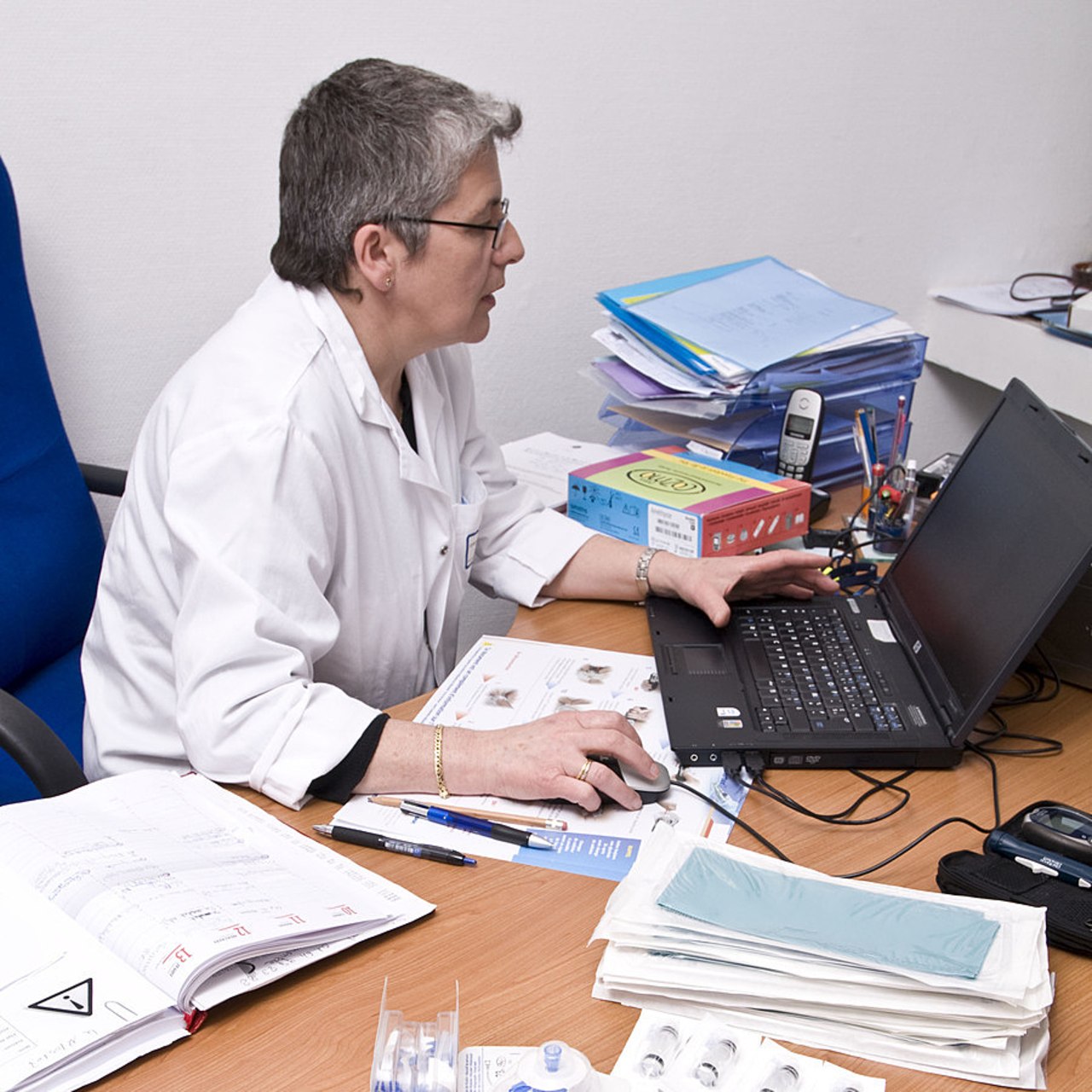 À l'hôpital public, en clinique ou en libéral, la rémunération demeure l'une des grandes insatisfactions des infirmiers en pratique avancée. (Belmonte/BSIP)