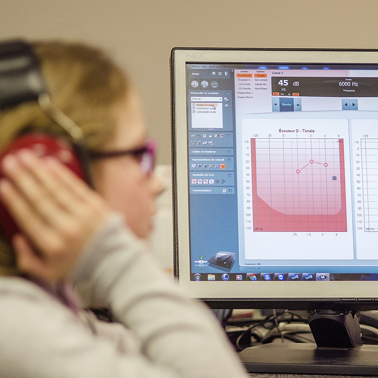 Le secteur des prothèses auditives est particulièrement exposé à la fraude, avec l'émergence de fausses sociétés ou l'action de professionnels non diplômés. (Villareal/BSIP)