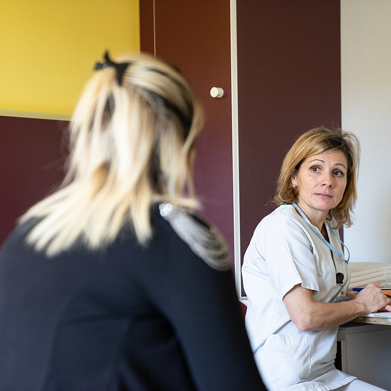 Pour le ministère de la Santé, la moitié des mesures de la stratégie triennale contre l'endométriose est pleinement mise en œuvre, l'autre moitié étant en cours de déploiement. (Jessica Bordeau/Image Point FR/BSIP)