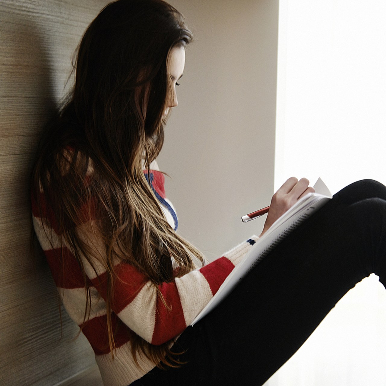 La santé mentale des jeunes est qualifiée de "priorité" par la ministre de l'Éducation nationale. Elle souhaite améliorer la détection des fragilités psychiques et l'accompagnement des élèves, dans la continuité des mesures annoncées contre le harcèlement scolaire. (SPL/BSIP)