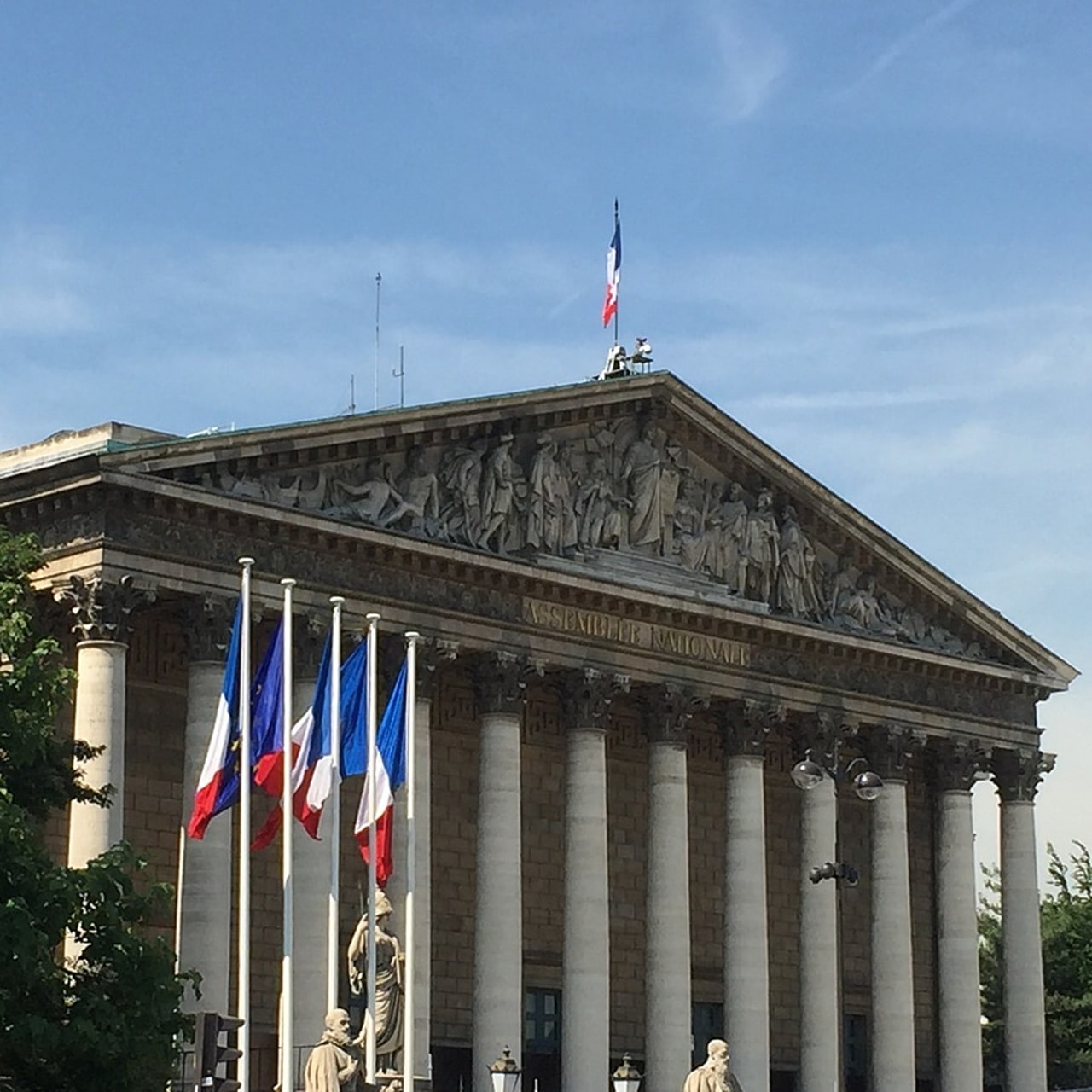 Les deux propositions de loi relatives à la fin de vie ont été votées ce 27 mai à l'Assemblée nationale. La première sur les soins palliatifs a été adoptée à l'unanimité par les 560 députés votants. La seconde sur l'aide à mourir a été adoptée à 305 voix pour, 199 voix contre et près de 60 abstentions. (Caroline Cordier/Hospimedia)