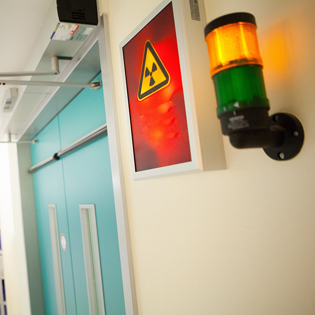 Le développement rapide des techniques médicales innovantes, loin du temps long du nucléaire, constitue un défi pour la radioprotection. (Amélie Benoist/Image Point FR/BSIP)