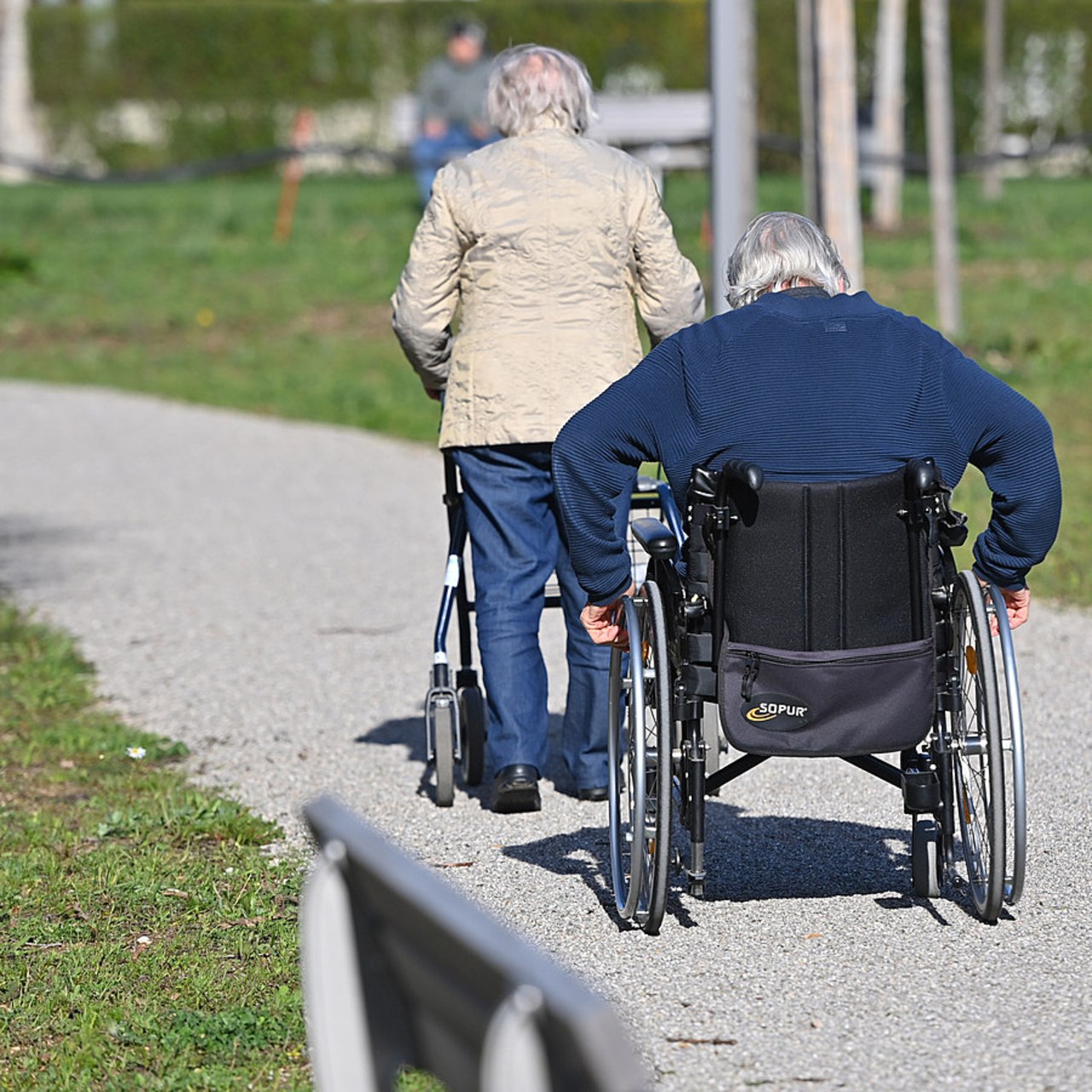 Les champs du grand âge et du handicap sont historiquement séparés par la barrière des 60 ans.  (DPA Picture Alliance/ BSIP)