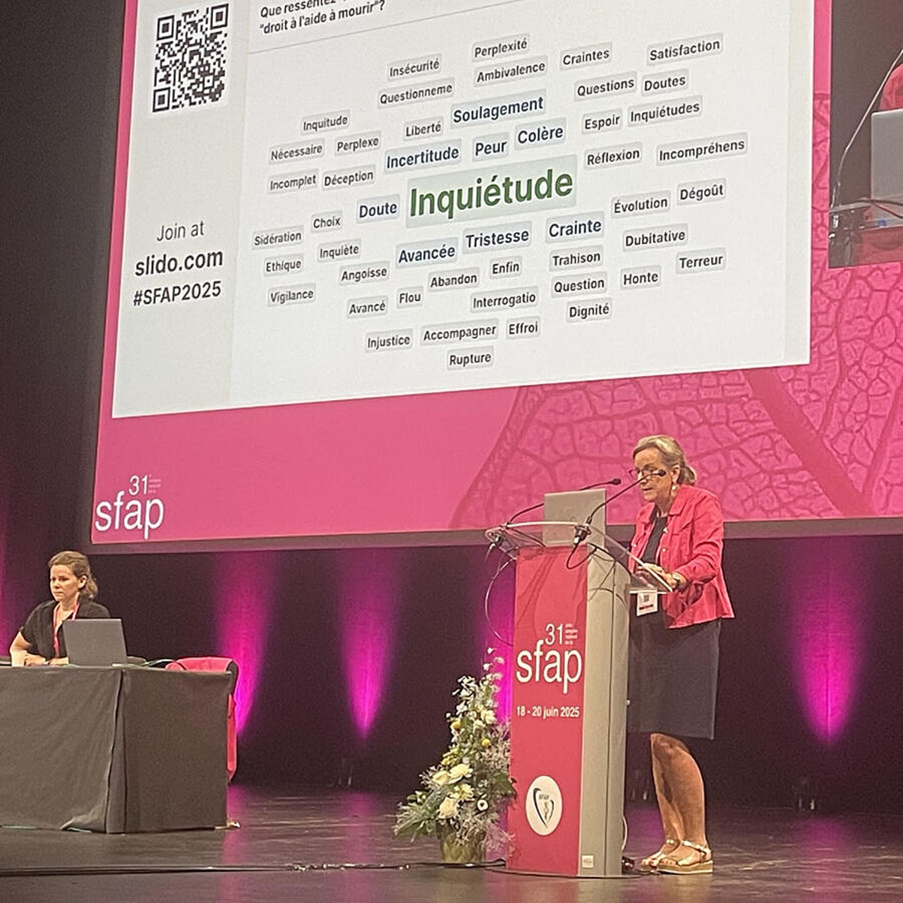 Un sondage rapide mené auprès des congressistes présents à Lille le 18 juin montre d'abord l'inquiétude des acteurs de soins palliatifs sur l'évolution de la loi sur l'aide à mourir, même si une partie a une vision positive. (Jérôme Robillard/Hospimedia)