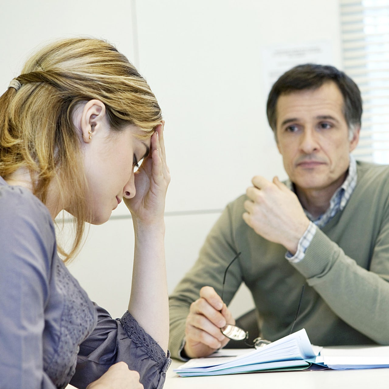 L'Uniopss plaide pour une réforme structurelle s'intéressant à la fois aux soins, à la prévention et aux causes sociales profondes de la dégradation psychique. (Bruno/ imagepointfr/ BSIP)
