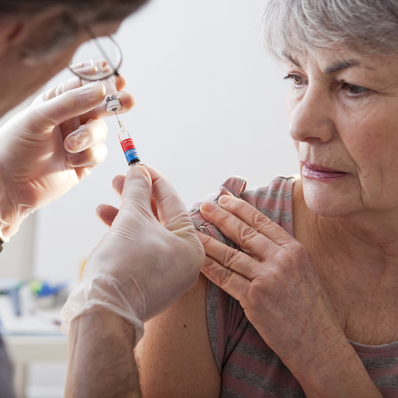 La HAS fait reposer la stratégie vaccinale contre la grippe pandémique sur des critères définis par le Haut Conseil de la santé publique. (Bruno/Image Point FR/ BSIP)